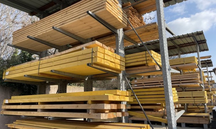 Bois cour magasin