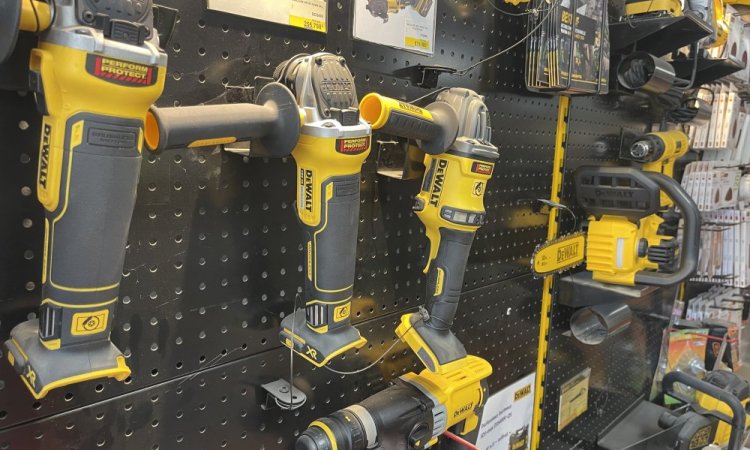 Rayon Dewalt
